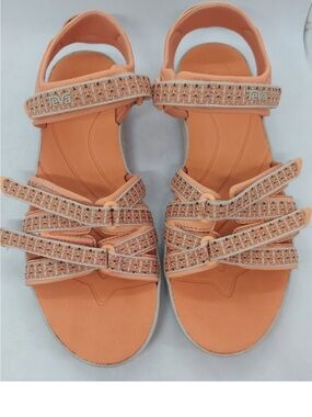 Teva sandals, lightly used. Very good condition